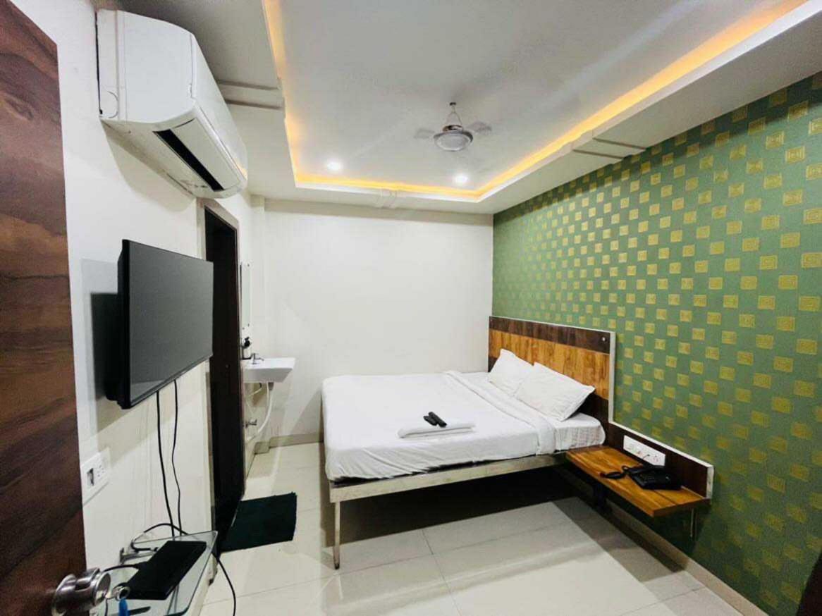 Oyo 88521 Hotel Swagstay 인도르 외부 사진